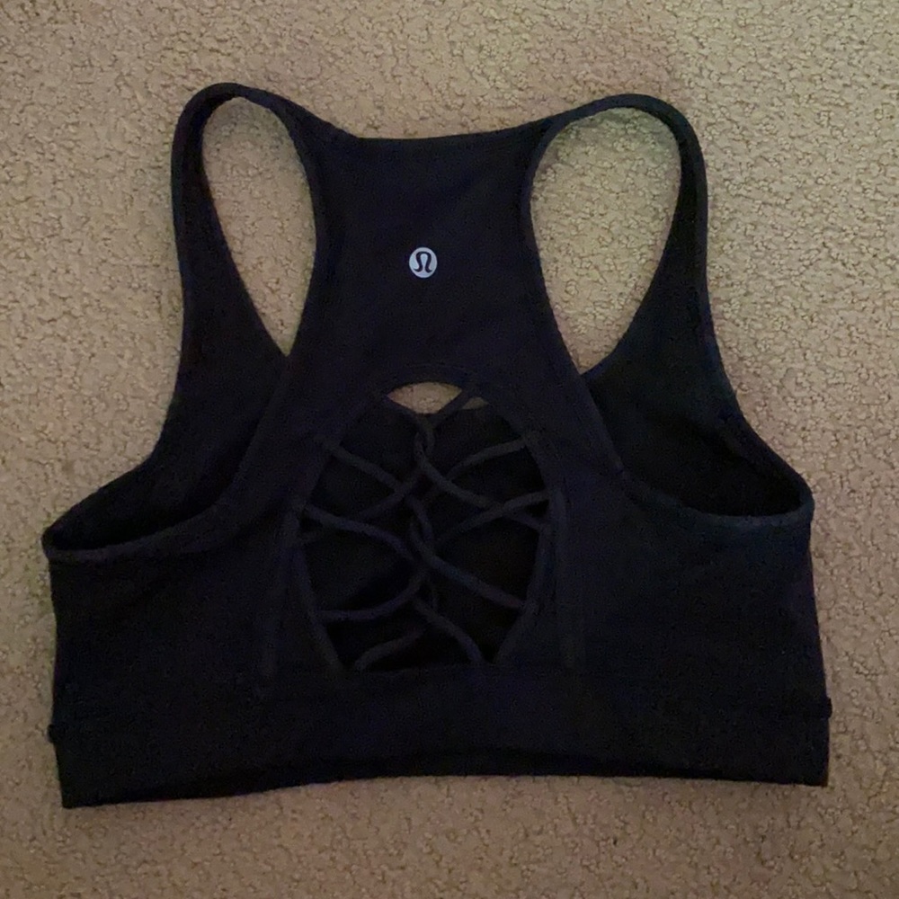 Lululemon sports bra